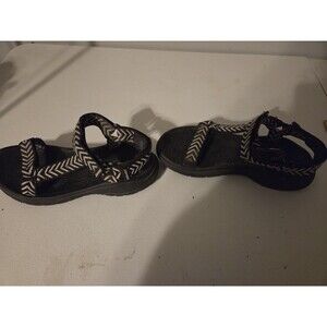 JSport by Jambu Women's Size 7M Black Chevron Strappy Sport Sandals Hiking
